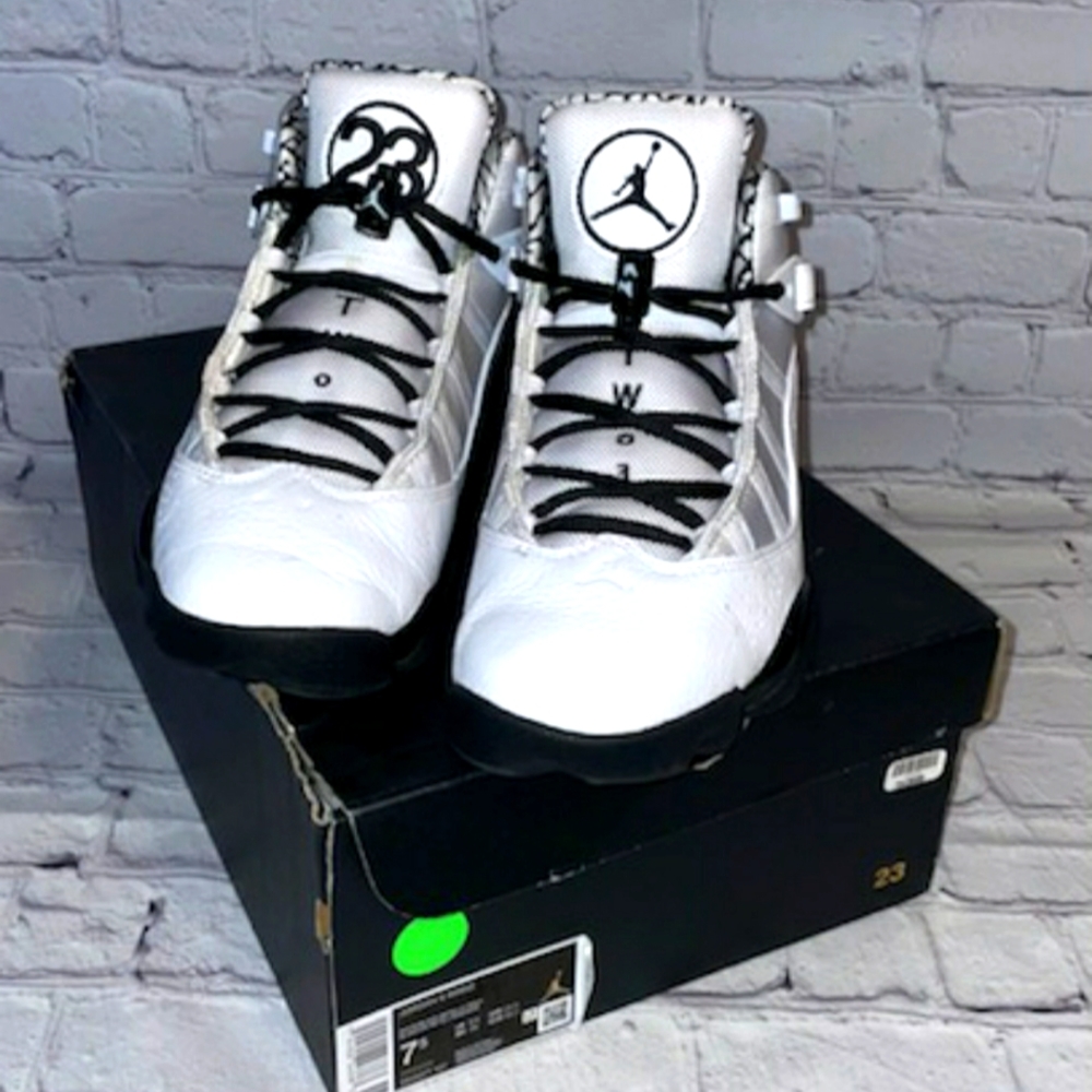 Jordan 6 Rings Motorsports Size 7.5/Mens Size 9/Womens. ALL OG